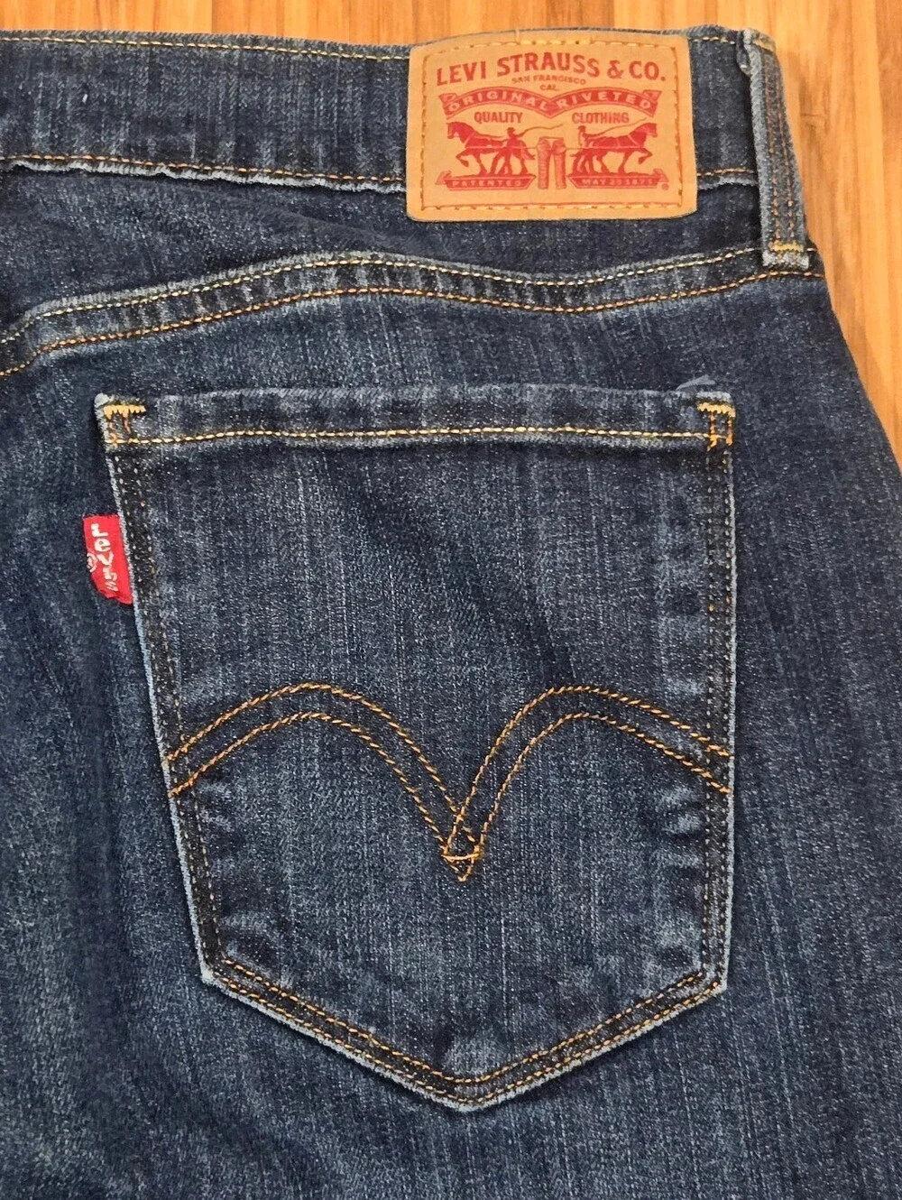 Levis 505 Classic Dark Blue Women's Straight-Leg Jeans